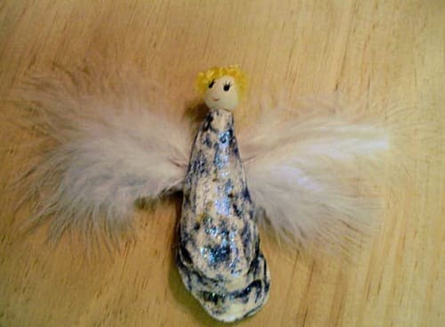 crotte_fossilise_deguisee_en_ange1